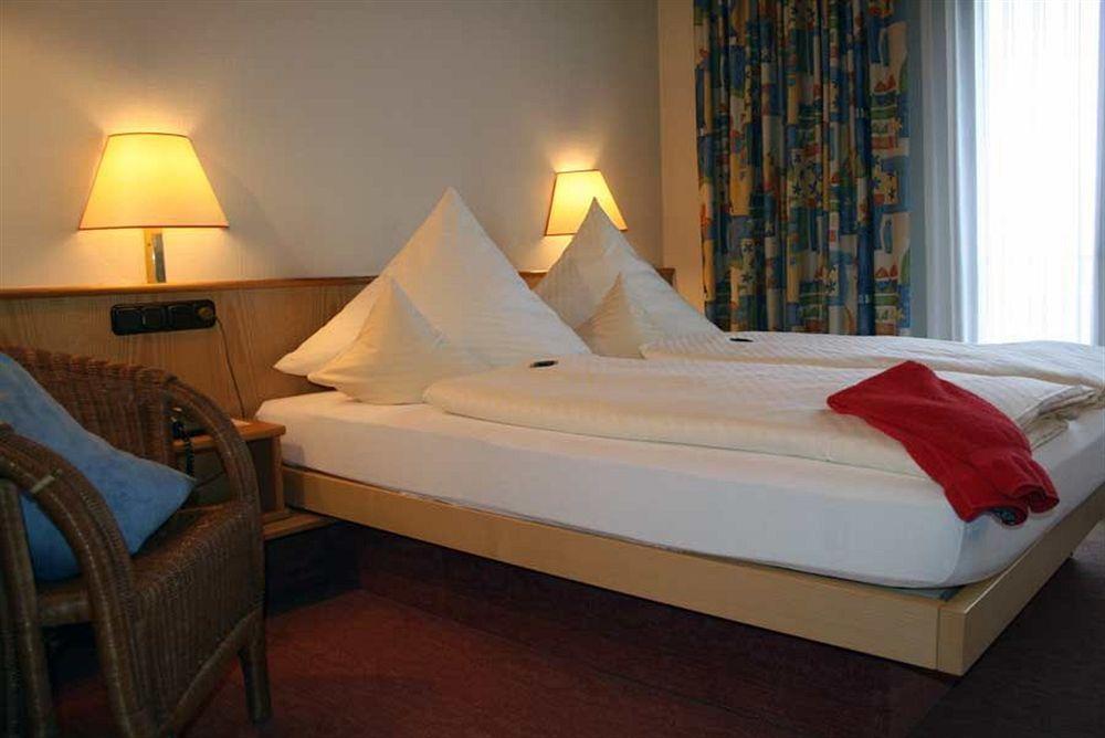 Stadt-Gut-Hotel Filderhotel Ostfildern Eksteriør billede