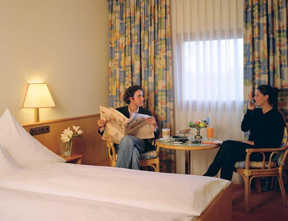 Stadt-Gut-Hotel Filderhotel Ostfildern Eksteriør billede