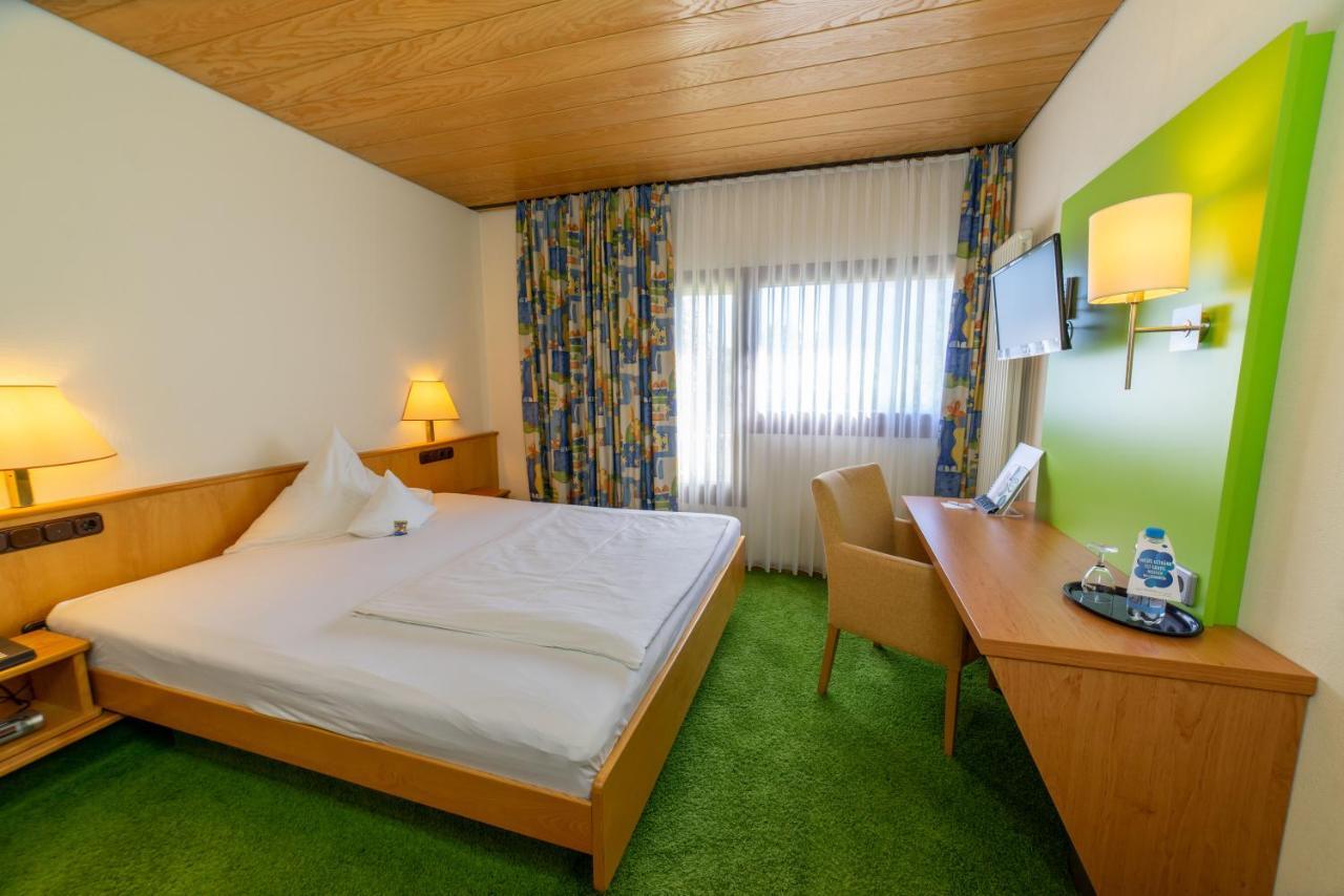 Stadt-Gut-Hotel Filderhotel Ostfildern Eksteriør billede